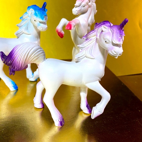MYSTICAL UNICORN 80’s BUNDLE OF 3 CUTE UNICORNS SOLID PVC/VINYL TYPE 4.25”-5.25” - Picture 8 of 14